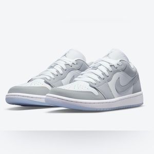 Women’s Jordan 1 Low ‘Wolf Grey’🐺